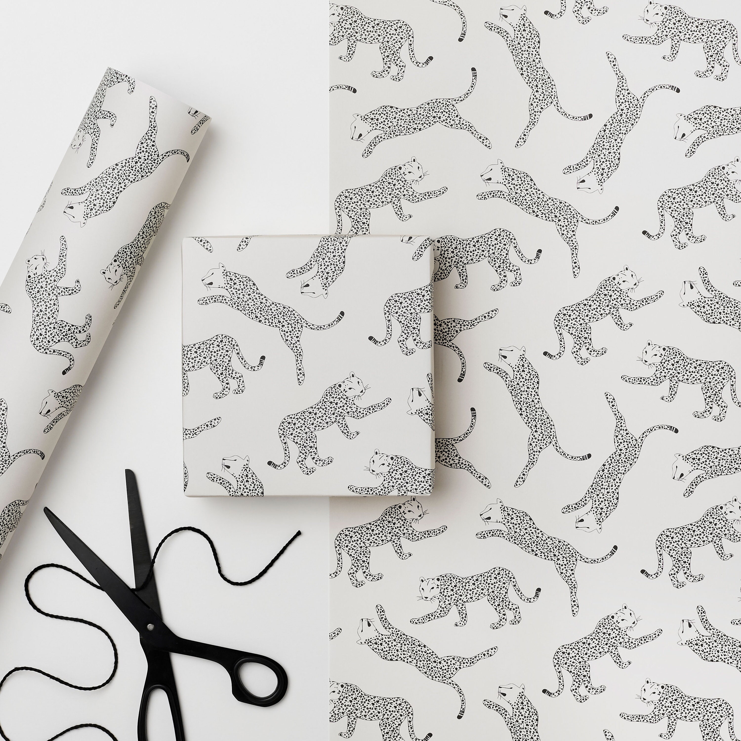 Serengeti wrapping paper (3 folded sheets)