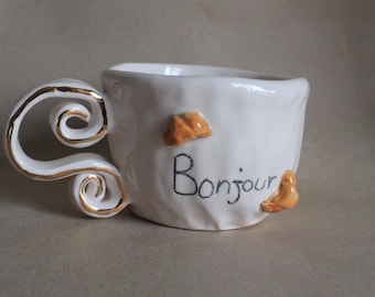 Taza de lujo con forma de croissant y detalles en oro auténtico, taza de café de cerámica francesa hecha a mano, regalo con estética parisina para ella.