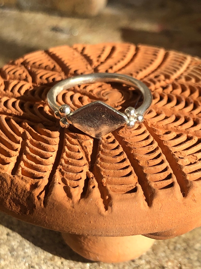 18 karat gold geometric ethnic pattern ring. Made to order. Handmade, artisan, unique image 2