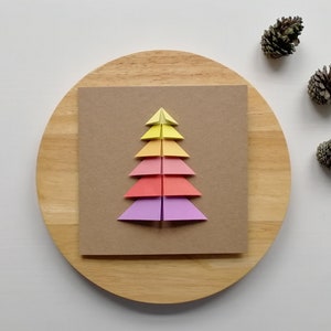 de Noël en origami | Joyeux sapin de Noël | Sapin de Noël coloré | Carte de voeux moderne