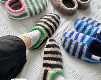 Patrón de punto para zapatillas de marinero (inglés) en PDF