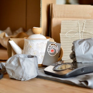 Daisy Butter Dish with Lid image 9