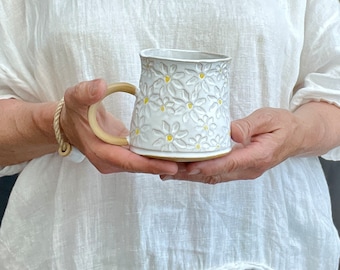 Coffee Mug Marguerite Floral Pattern