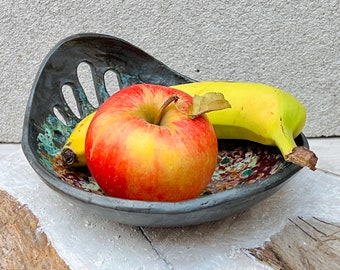 Frutero decorativo con detalle calado