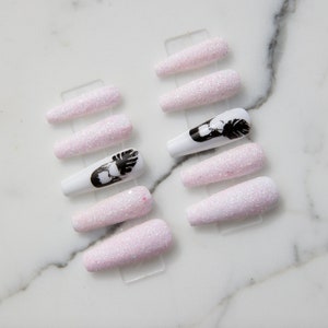 Hand Painted Pastel Pink Glitter Line Art Press On Nails - Portrait Nails - Sparkly Pink False Nails - Long Coffin Nails Glue On