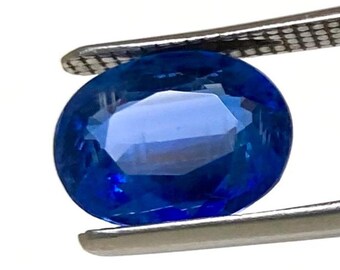 Cianite blu naturale, gemma ovale sfaccettata / per la creazione di gioielli / Pietra rara realizzata a mano