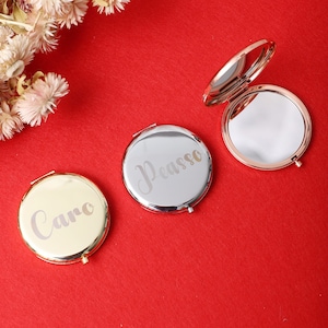 Delicate Engraved Compact Mirror - Bridesmaid Gifts - Customized Pocket Makeup Mirror - Beautiful Wedding Gift - Hen Party Gift