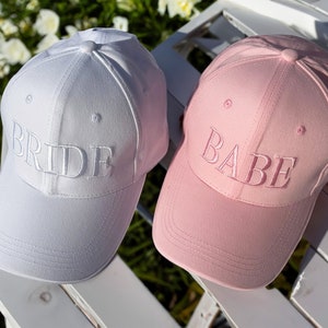 Cappello da baseball per damigella d'onore, berretto da baseball per festa nuziale, bomboniere per addio al nubilato, cappello con logo personalizzato personalizzato Squad Bride Tribe