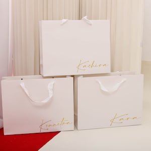 Personalized Bridesmaid Gift Bags, Custom Wedding Gift Bags,Bachelorette Party Bag,Welcome Gift Bags,Bridal Party Gift Bags,Elegant Gift Bag