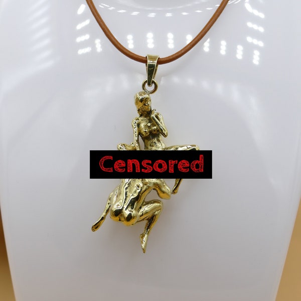 Pendentif XL 3D Kamasutra Kama Sutra Tantra "Cunnilingus" Léchage, peut également être utilisé comme miniature décorative de par sa taille.