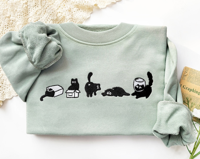Lovely Black Cat Embroidered Sweatshirt,Embroidered Cat Sweatshirt,Crewneck Sweatshirt,Unisex sweatshirt,Gifts for Cat Owners