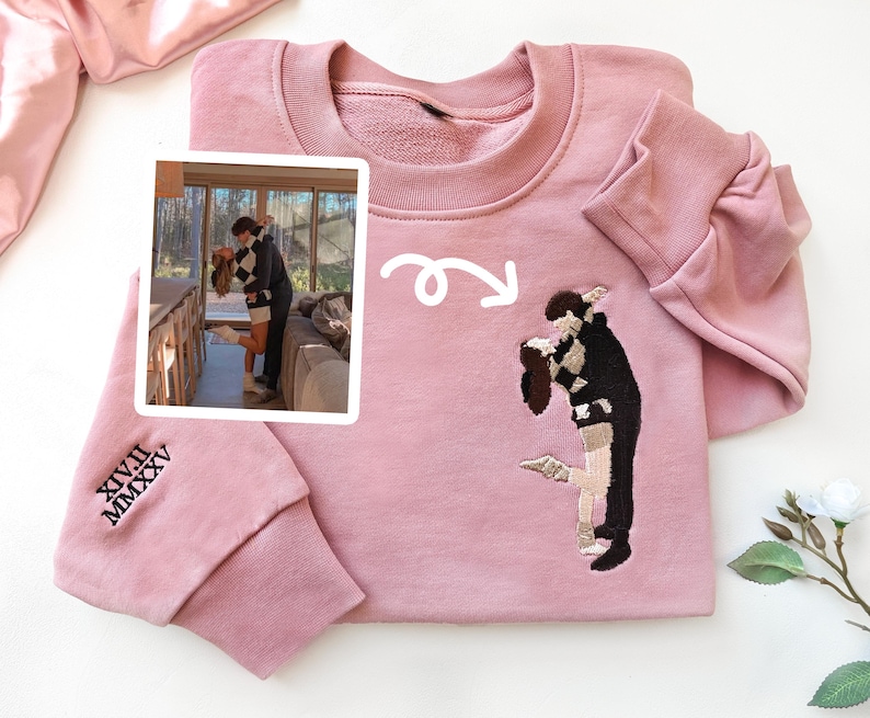 Embroidered Portrait Sweatshirt,Custom Embroidered Sweater,Personalized Sweatshirt,Embroidered Photo,Couples Portrait,Father's Day Gift image 2