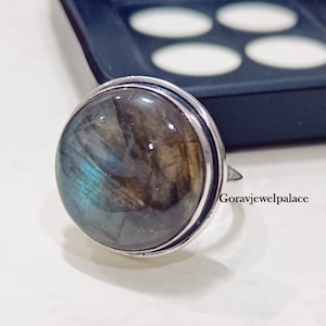 Handmade Round Labradorite 925 Sterling Silver Ring: Boho Indian Jewelry