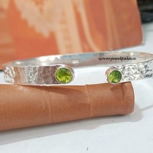 Hammered Bangle, Peridot Bangle,Solid 925 Sterling Silver Bangle,Handmade Stacking Bangle,Adjustable Open Cuff, Girls Bangle,Peridot Jewelry