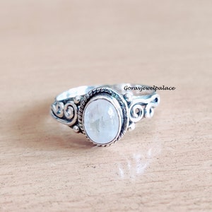 Moonstone Ring,925 Sterling Silver Ring,Handmade Ring,Band Ring,Gemstone Ring,Round Shape Stone,Designer Ring, Women Jewelry,Women Gift Ring