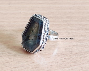 Coffin Labradorit Ring: Handgefertigter Boho Schmuck aus 925er Silber