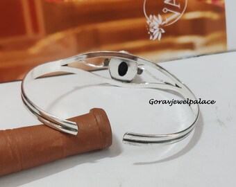 オーバル ブラックオニキス 925 シルバー バングル - 調節可能な