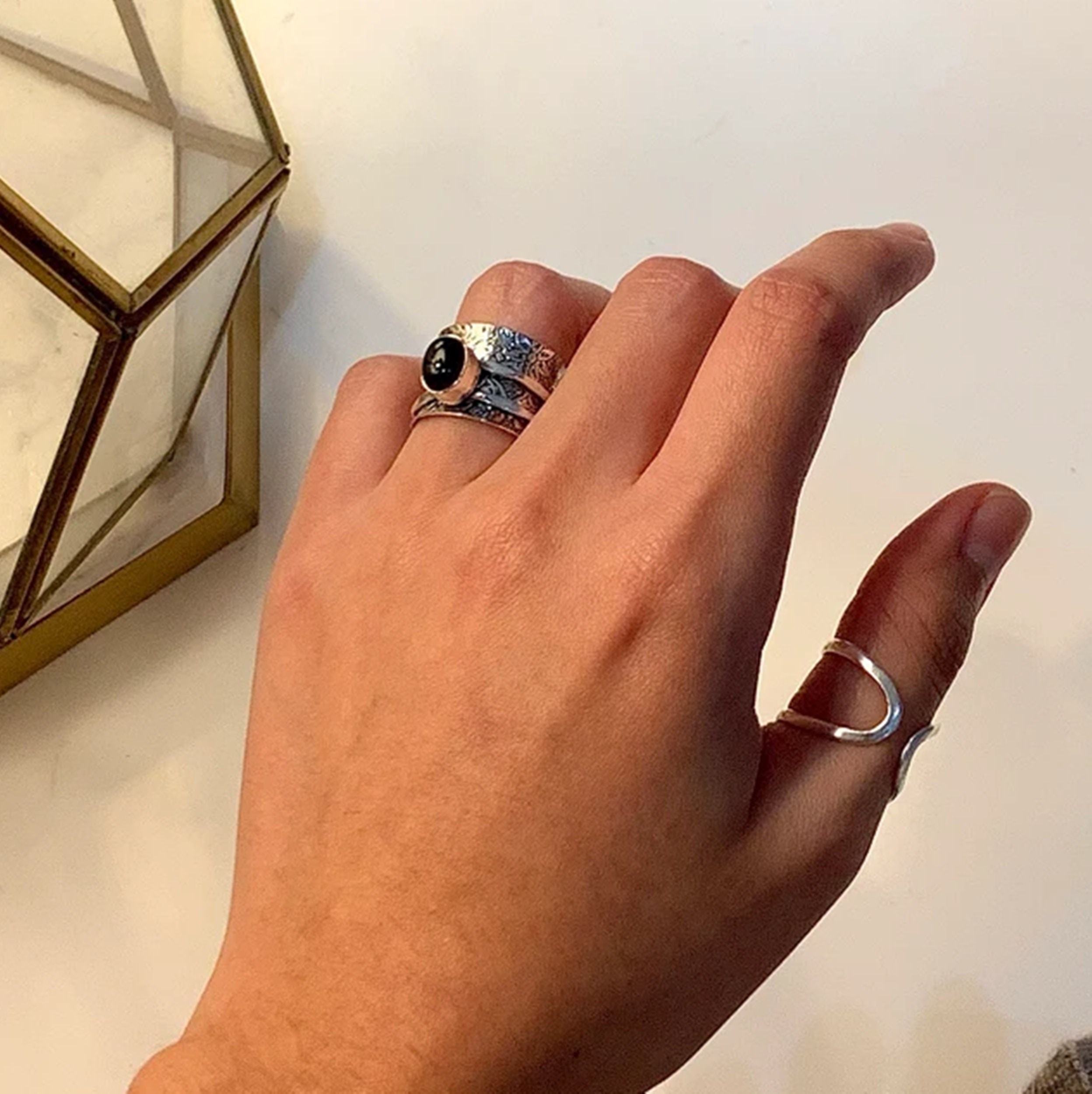 Jeulia Anillo Con Tallo Dividido De Talla Redonda En Plata De Ley