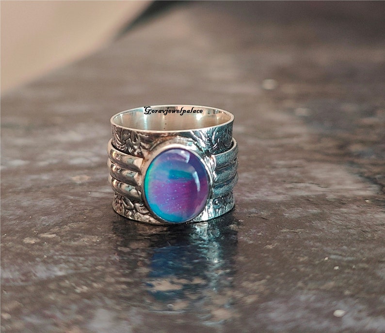 Prehnit-Ring, 925 Sterling Silber Ring, handgefertigter Ring, Bandring, Damenschmuck, ovaler Steinring, Geschenkschmuck, Boho-Ring, Prehnit-Schmuck. Aurora Opal