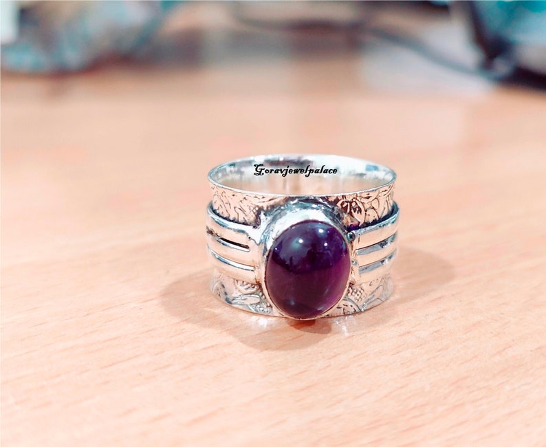 Prehniet ring, 925 sterling zilveren ring, handgemaakte ring, bandring, vrouwen sieraden, ovale stenen ring, cadeau sieraden, Boho ring, prehniet sieraden. Amethyst