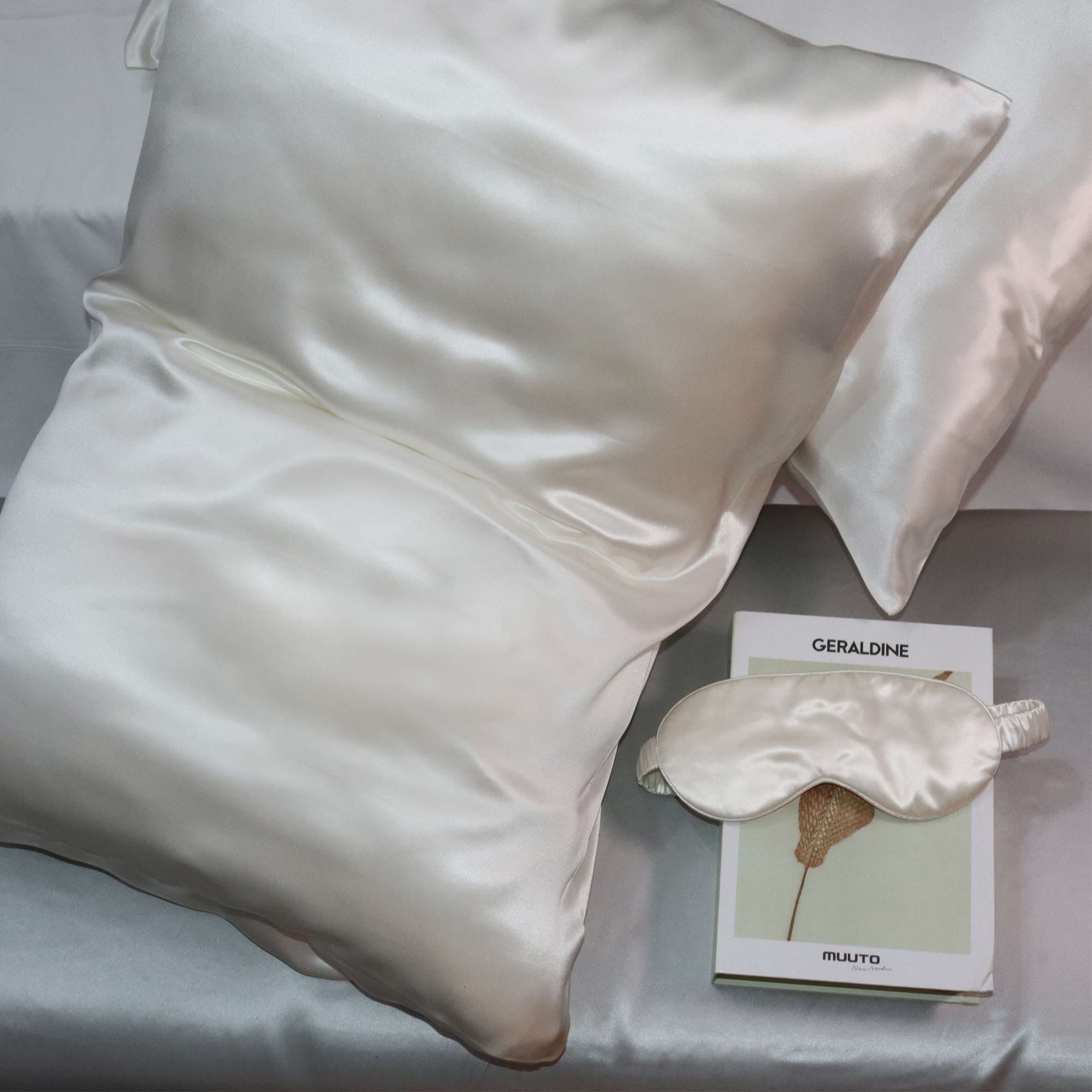 Silk Pillowcase Gift Set With Matching Silk Sleep Eye Mask Cool