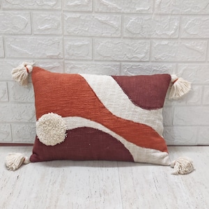 刺繍入りタフテッドボヘミアン枕カバー：テラコッタ、ブラウン＆アイボリーコットン