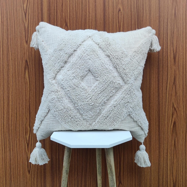 HoneyBeeHomeNLiving Tufted Cotton Throw Pillow Cover - Thumbnail 4