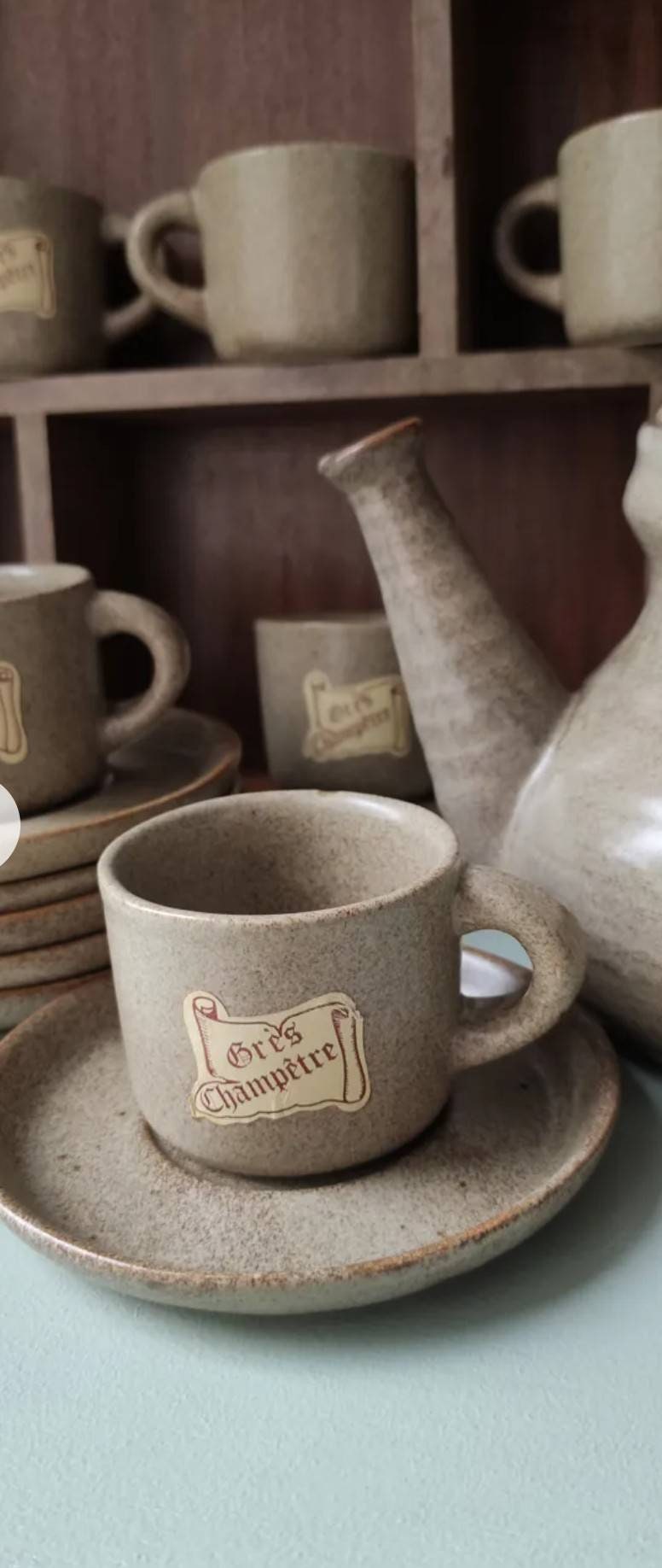 Ensemble de Six Tasses, Soucoupes et Théière en Grès Artisanal