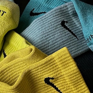 3-Pairs (MONOCHROME COLLECTION) GREEN Hand Dyed Nike Everyday Plus Cotton Cushioned Dri-Fit Crew Socks
