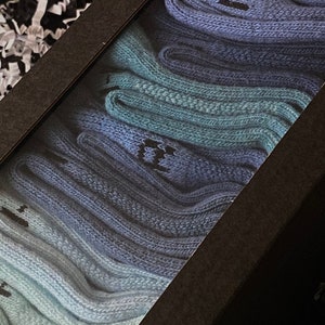3-Pairs (MONOCHROME COLLECTION) BLUE Hand Dyed Nike Everyday Plus Cotton Cushioned Dri-Fit Crew Socks