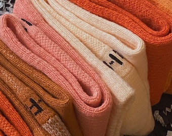 1 para (KOLEKCJA MONOCHROMATYCZNA) POMARAŃCZOWE, ręcznie farbowane skarpetki Nike Everyday Plus z bawełny z amortyzacją Dri-Fit Crew