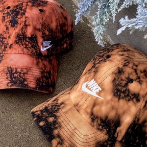 Nike Sportswear Heritage86 | Nike Unstructured Futura Wash Cap (Gender Neutral Adult Hat Sizing) Baseball Hat, Bleached Hat, Ready-Made Gift