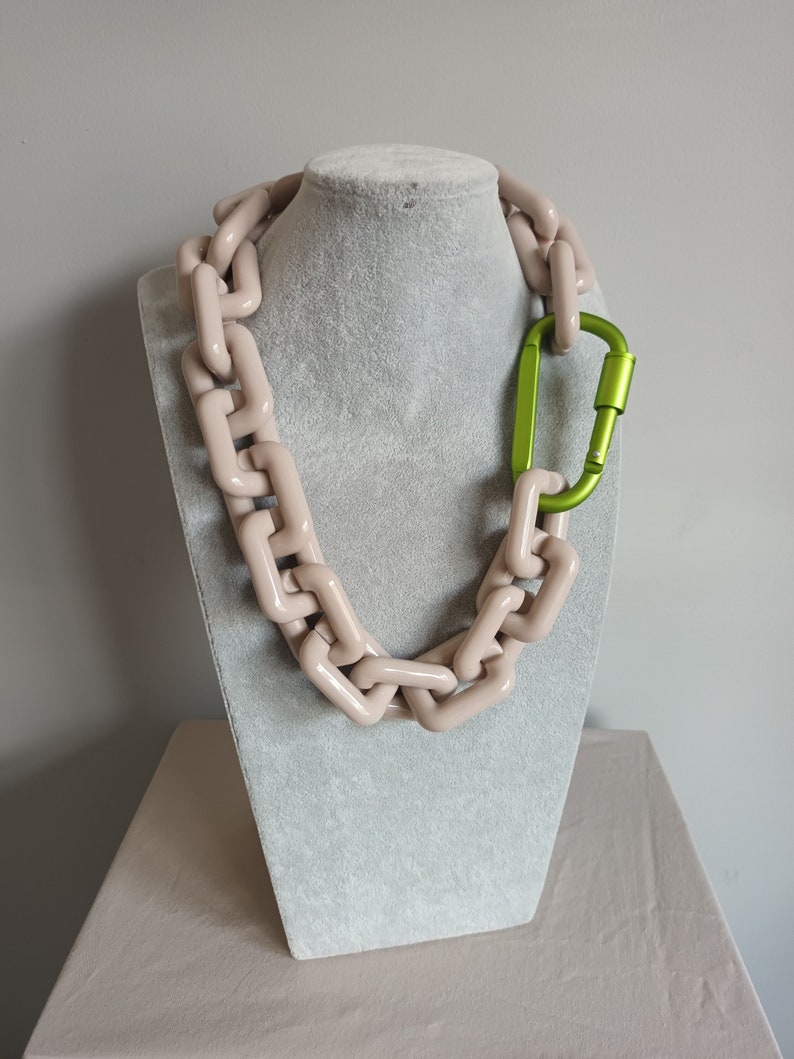 Super chunky statement necklace with mega carabiner detail image 1