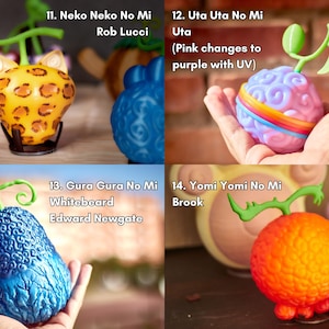 11. Neko Neko no Mi de Rob Lucci: diseño amarillo con manchas de leopardo y orejas felinas.
12. Uta Uta no Mi de Uta: esfera rosa con anillo arcoíris; el rosa se vuelve púrpura bajo luz UV.
13. Gura Gura no Mi de Whitebeard: fruta azul claro con espirales, tallo verde.
14. Yomi Yomi no Mi de Brook: esfera naranja con textura cerebral y base de nubecillas. Pintadas a mano; perfectas para cosplay, coleccionistas y decoración otaku.