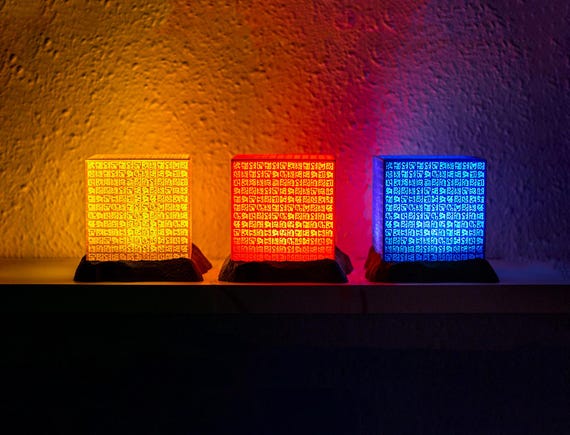 Lámpara Poneglyph Anime – Luz Nocturna Decorativa USB | Regalo Otaku y Decoración Friki