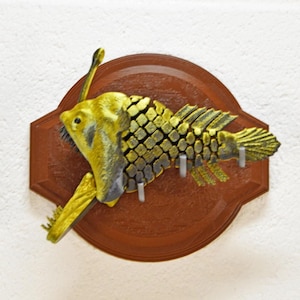 3D Printed Articulated Fish, Angler Fish Figure, Gag Gift Trophy, Fisherman Gag Gifts, Deep Sea Home Décor, Fidget Toy Adult Quiet