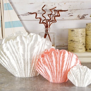 Set of 3 Shell Vases, Seashell Vase, Beach Theme Kitchen, Ocean Theme Vases, Nautical Themed Decor, Nautical Bathroom Accessories
