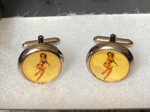 Vintage 1970s Pin Up girl Cufflinks