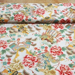 Lecien Kenzan Stoff: Cremefarbene Baumwolle mit vergoldeten Blumendetails