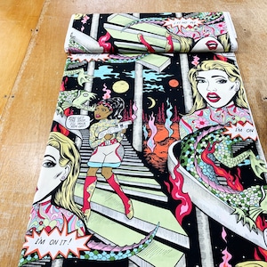 Alexander Henry - Nicoles Prints - Creature Feature - EXTRA LARGE Scale Print - Black - 100% cotton 8909-A