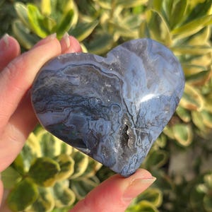 Moss Agate Heart carving palm stone,Puffy Heart crystal healing stone, Green Druzy altar Palm stone, Abundance Growth and Protection Stones