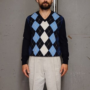 Piacenza 100% cashmere pullover Made in Italy, classical argyle pattern V-neck sweater, blue & white size M
