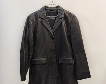 Jacke's Vintage schwarzer Ledermantel Größe M-L, schwarzer Nappaleder Trenchcoat, 90er Jahre, langer Winter Ledermantel, schwarze Lammlederjacke