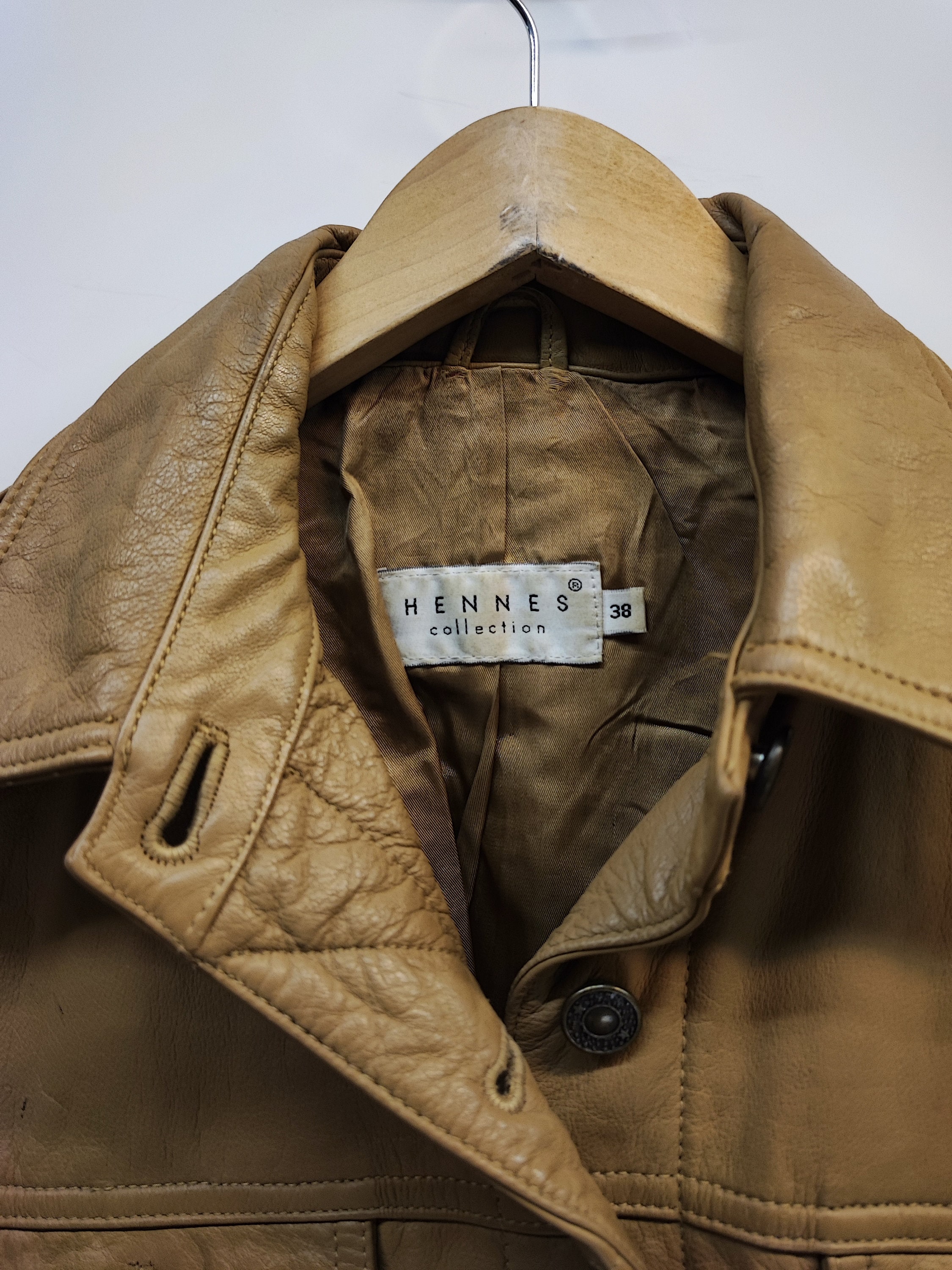 Kurtka skórzana Hennes Vintage, kurtka ze skóry wielbłądziej z lat 90., zapięcie na guziki i kieszenie, elegancki skórzany żakiet z lat 80., rozmiar M - Etsy Polska Kurtka skórzana Hennes Vintage, kurtka ze skóry wielbłądziej z lat 90., zapięcie na guziki i kieszenie, elegancki skórzany żakiet z lat 80., rozmiar M - Etsy Polska