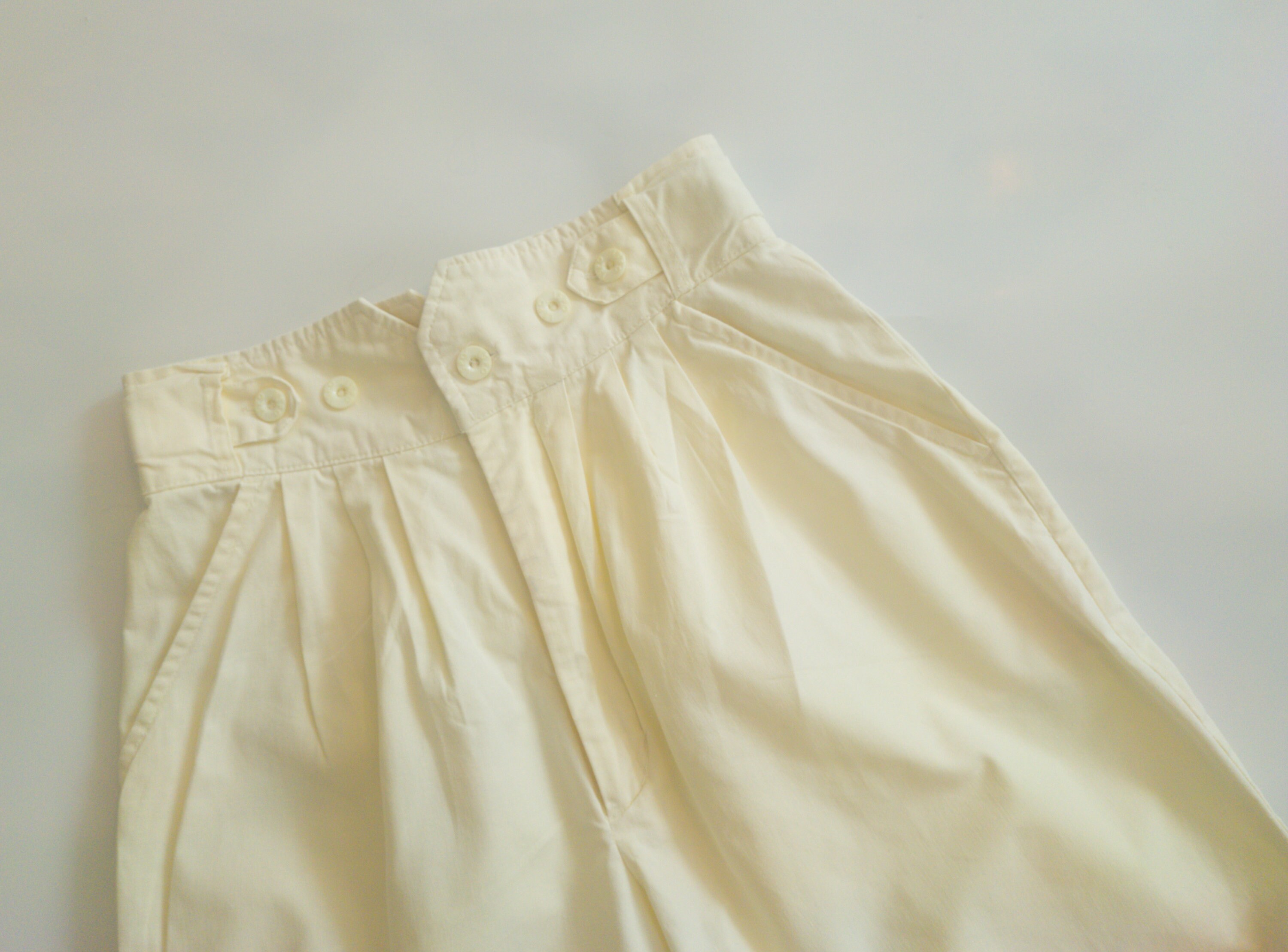 Vintage Ispo White Vanilla High Waist Short Pants Small Size / 80s ...