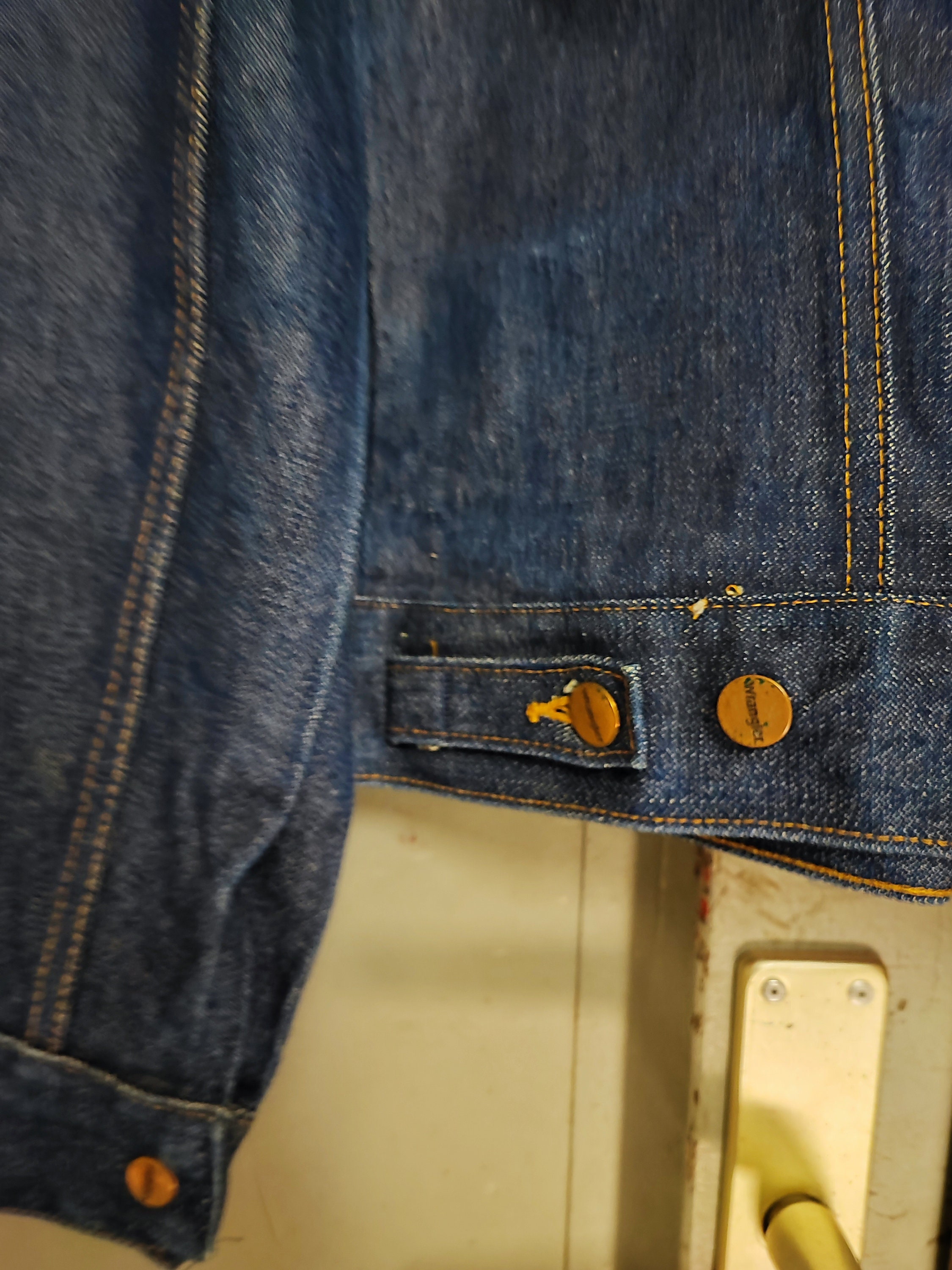 Wrangler Indigo Denim Jacket Size L - Classic 90s Denim Wrangler Indigo Denim Jacket Size L - Classic 90s Denim