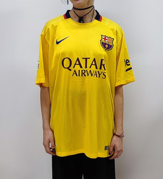 FC Barcelona Qatar Airways Messi t-shirt size M -… - image 1