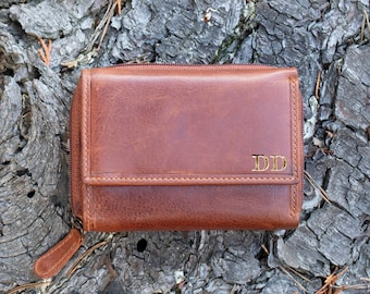 Women’s Tan Leather Purse – Handmade Vintage Full-Grain Wallet, RFID Protected, Compact Small