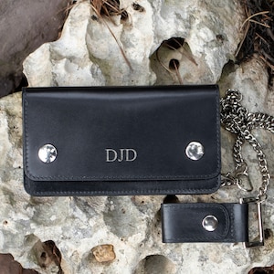 Portefeuille motard en cuir fabriqué à la main : monogramme personnalisé, attache chaîne et protection RFID