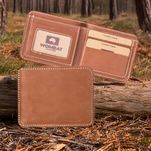 Schlanke Leder Geldbörse | Tan Kartenhalter | Monogrammiert Geschenk personalisiert Bifold von Wombat